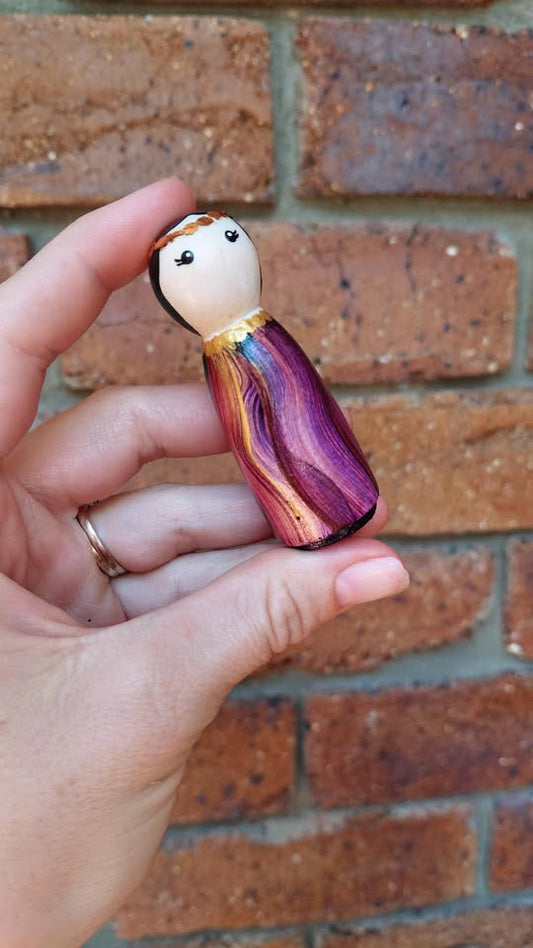 Her Majesty Peg Doll